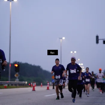 Runner Photo 7375934