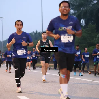 Runner Photo 7375936