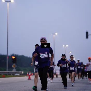 Runner Photo 7375948