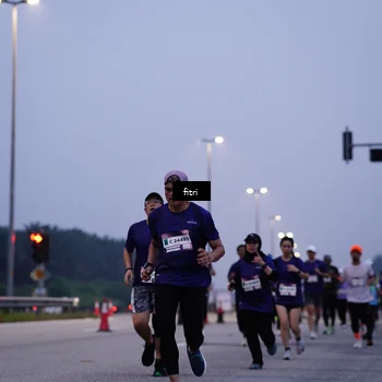 Runner Photo 7375949