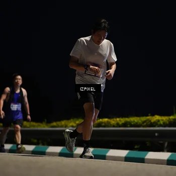 Runner Photo 7375957