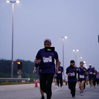 Runner Photo 7375972
