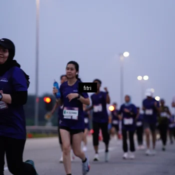 Runner Photo 7375984