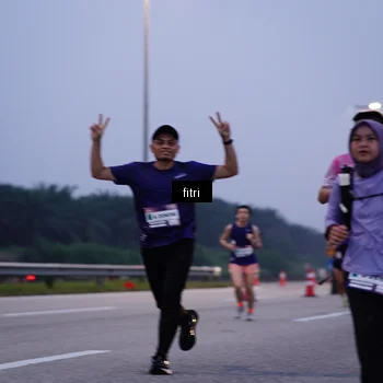 Runner Photo 7376069