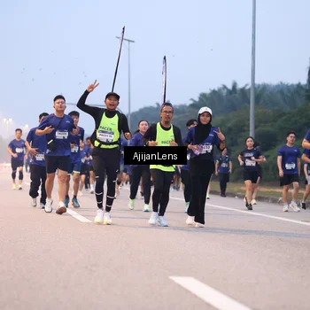 Runner Photo 7376075
