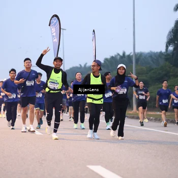 Runner Photo 7376080