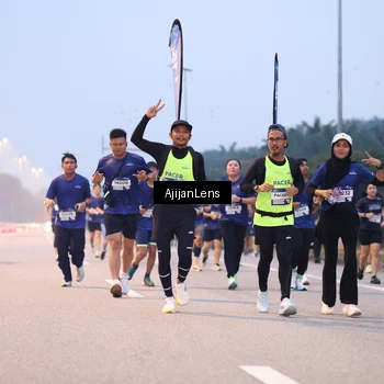 Runner Photo 7376086