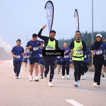 Runner Photo 7376089
