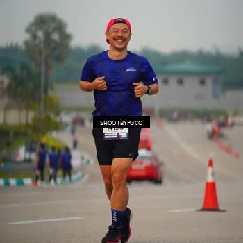 Runner Photo 7376114