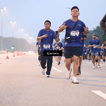Runner Photo 7376117