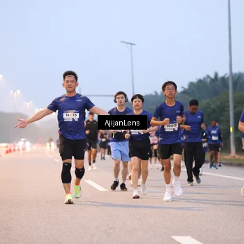 Runner Photo 7376132