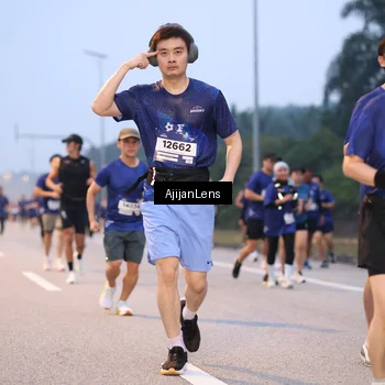Runner Photo 7376142