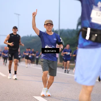 Runner Photo 7376155