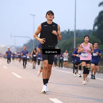 Runner Photo 7376158