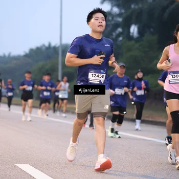 Runner Photo 7376185