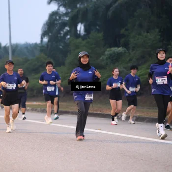 Runner Photo 7376187