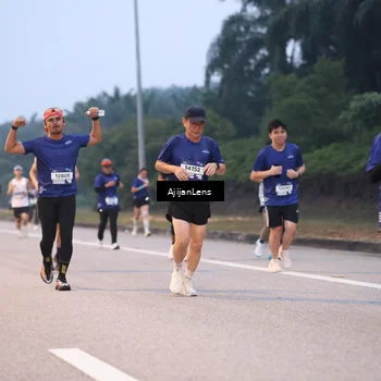 Runner Photo 7376215