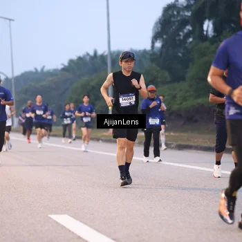 Runner Photo 7376231