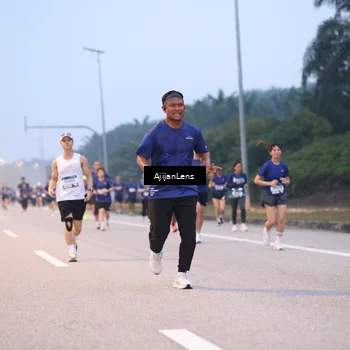 Runner Photo 7376235