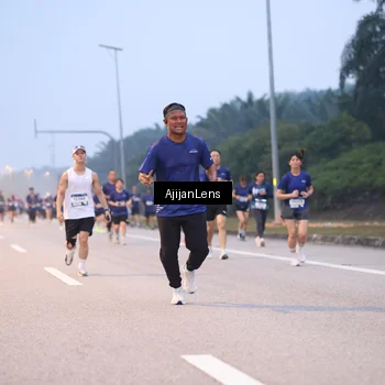 Runner Photo 7376248