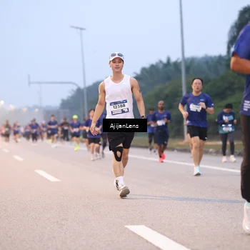 Runner Photo 7376256