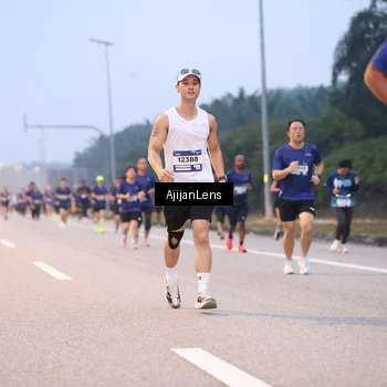 Runner Photo 7376257