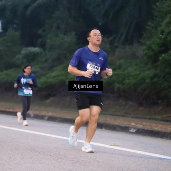 Runner Photo 7376263
