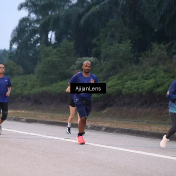 Runner Photo 7376265