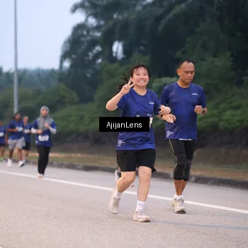 Runner Photo 7376294