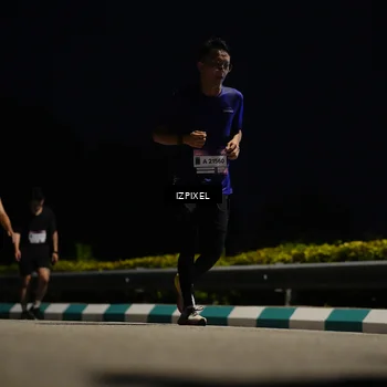 Runner Photo 7376306
