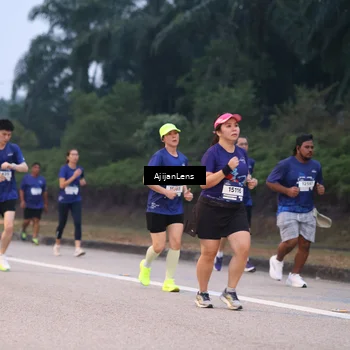 Runner Photo 7376338
