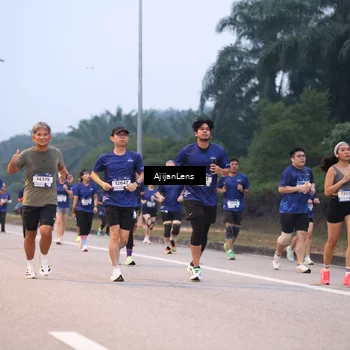 Runner Photo 7376373