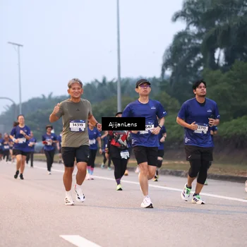 Runner Photo 7376374