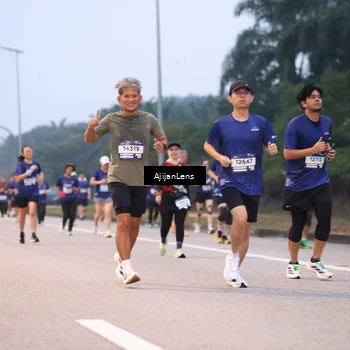 Runner Photo 7376385
