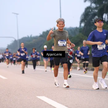 Runner Photo 7376392