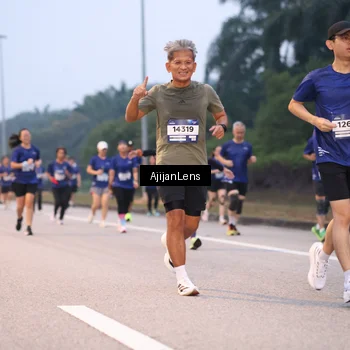 Runner Photo 7376393