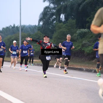 Runner Photo 7376403