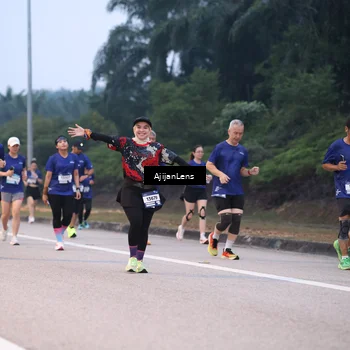 Runner Photo 7376418