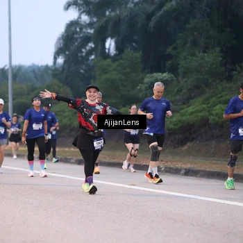 Runner Photo 7376464