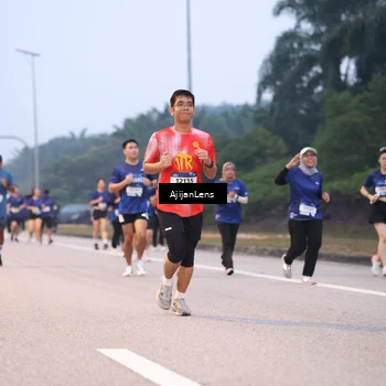 Runner Photo 7376516