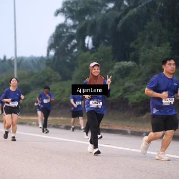 Runner Photo 7376608