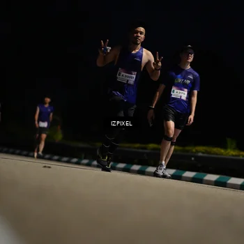 Runner Photo 7376658