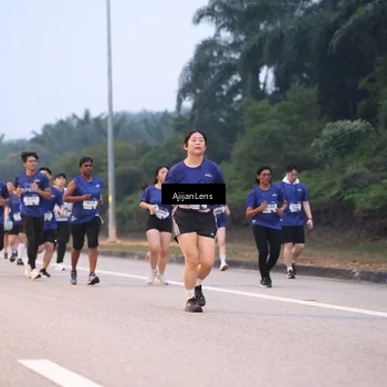 Runner Photo 7376659