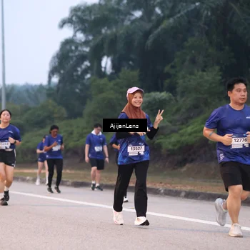 Runner Photo 7376665