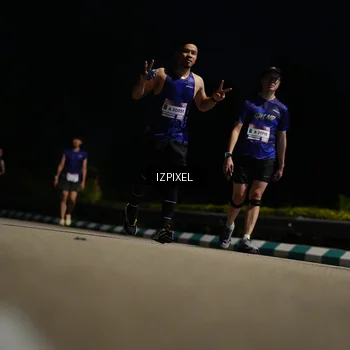 Runner Photo 7376692