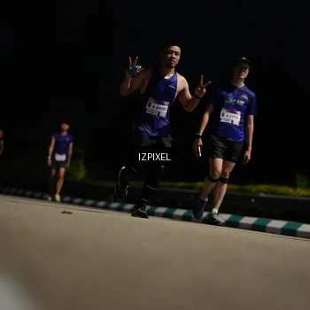 Runner Photo 7376698