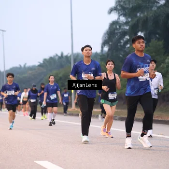 Runner Photo 7376745
