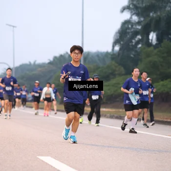 Runner Photo 7376771