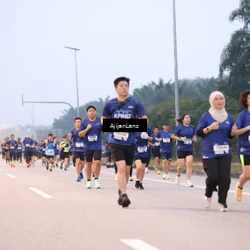 Runner Photo 7376864