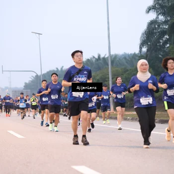Runner Photo 7376869